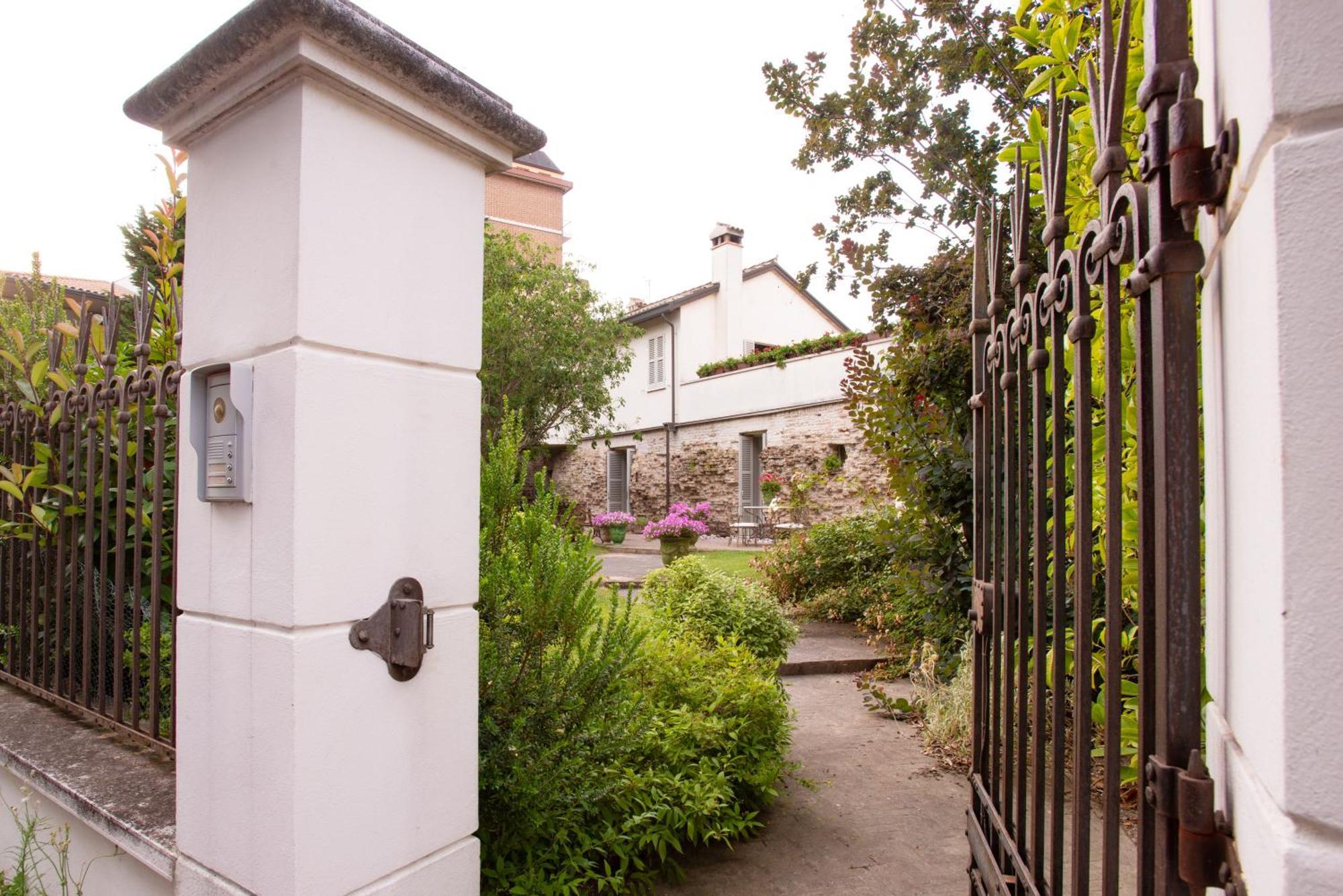Homestay Au Petit Jardin Ravenna